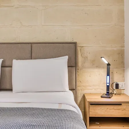 בית הארחה Melita Breeze House סליאמה