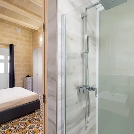 Melita Breeze House בית הארחה סליאמה
